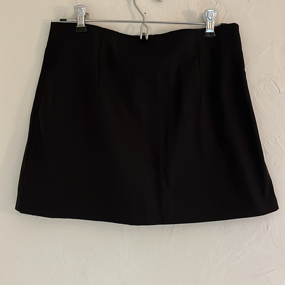 New Fashion Gothic Argyle Safety Pin Mini Skirt, Size L, Black/Red/White, NWT - Picture 2 of 10